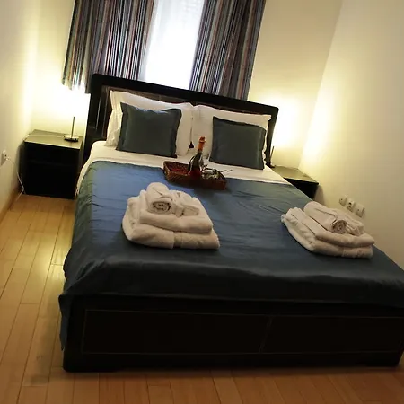 Apartment Residence Apartments *